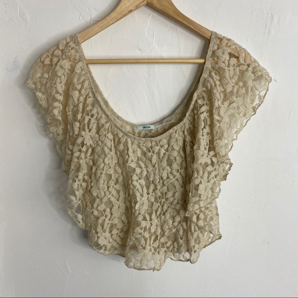 crop top with lace detail